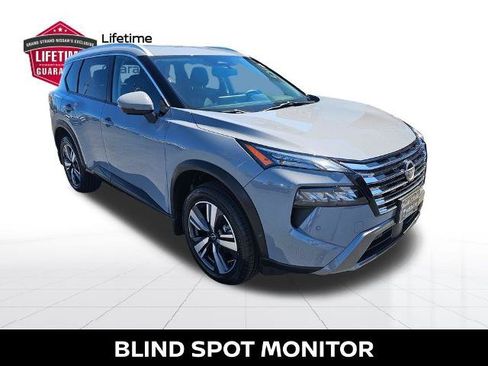 Certified 2025 Nissan Rogue SL AWD/4WD image 7
