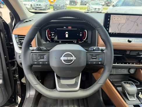 Certified 2026 Nissan Rogue Platinum AWD/4WD image 18