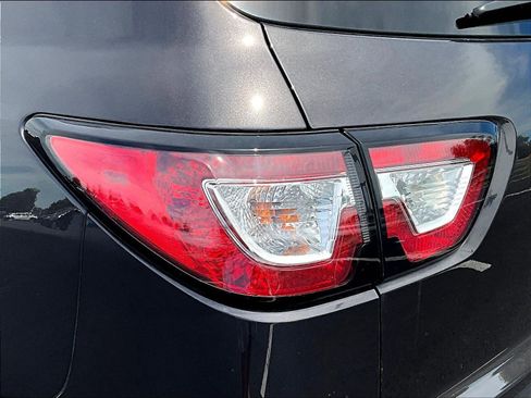 Used 2016 Chevrolet Traverse LS w/ LPO, 'HIT The Road' Package AWD/4WD image 23