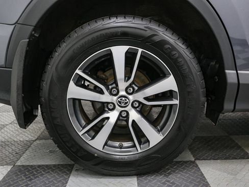 Used 2017 Toyota RAV4 XLE image 15