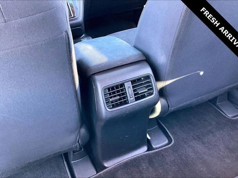 Used 2015 Honda CR-V LX image 10