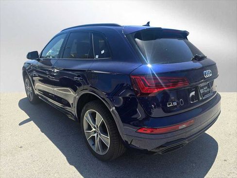 Certified 2025 Audi Q5 2.0T Premium w/ Convenience Plus Package AWD/4WD image 5