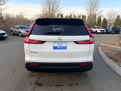 Used 2024 Honda CR-V EX image 2