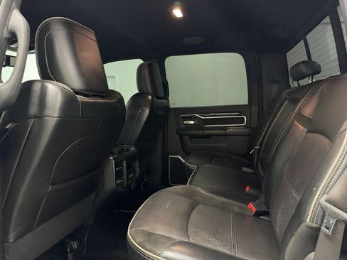 Used 2022 RAM 2500 Laramie w/ Night Edition AWD/4WD image 16