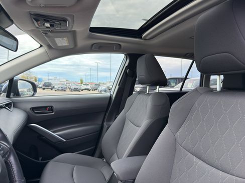 Used 2022 Toyota Corolla Cross LE image 28