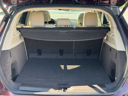 Used 2019 Lincoln MKC Reserve w/ MKC Technology Package FWD image 8