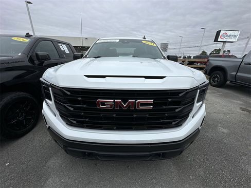 Used 2023 GMC Sierra 1500 Elevation image 18