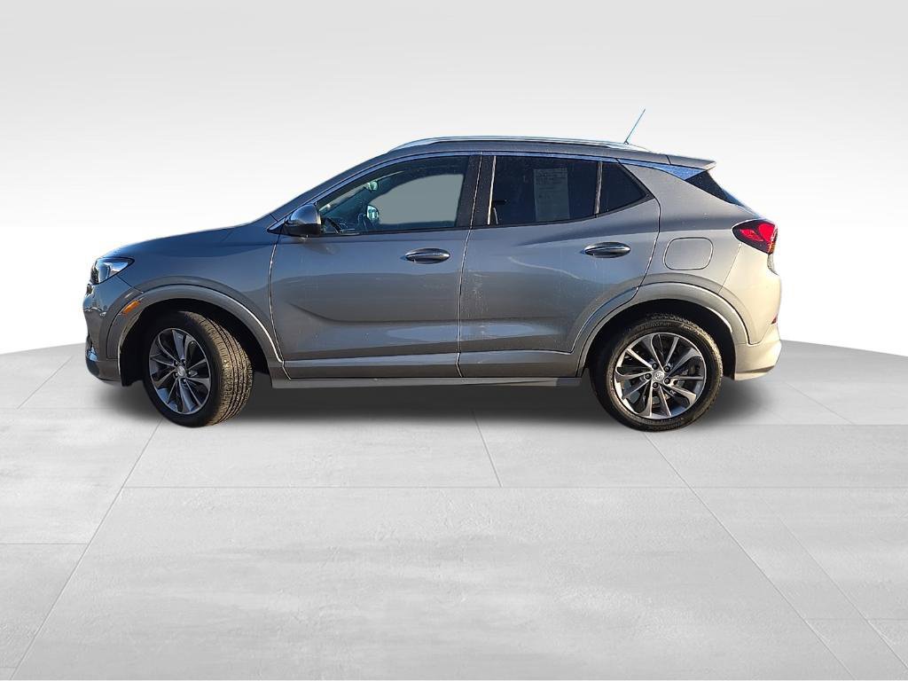 Certified 2023 Buick Encore GX Select w/ Sport Touring Package FWD image 2