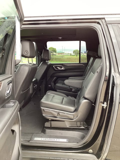 Used 2022 Chevrolet Suburban Z71 AWD/4WD image 7