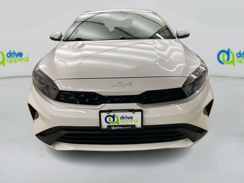 Used 2023 Kia Forte LXS w/ LXS Technology Package FWD image 15