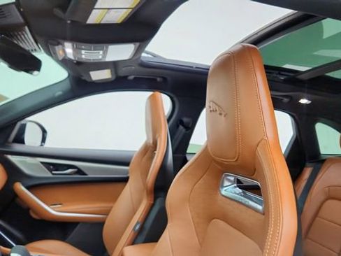 Used 2025 Jaguar F-PACE R-Dynamic S image 32