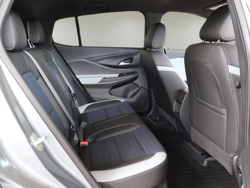 Used 2025 Buick Envista Preferred w/ Convenience I Package FWD image 17