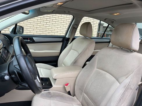 Used 2017 Subaru Legacy 2.5i Premium w/ Moonroof Package AWD/4WD image 19