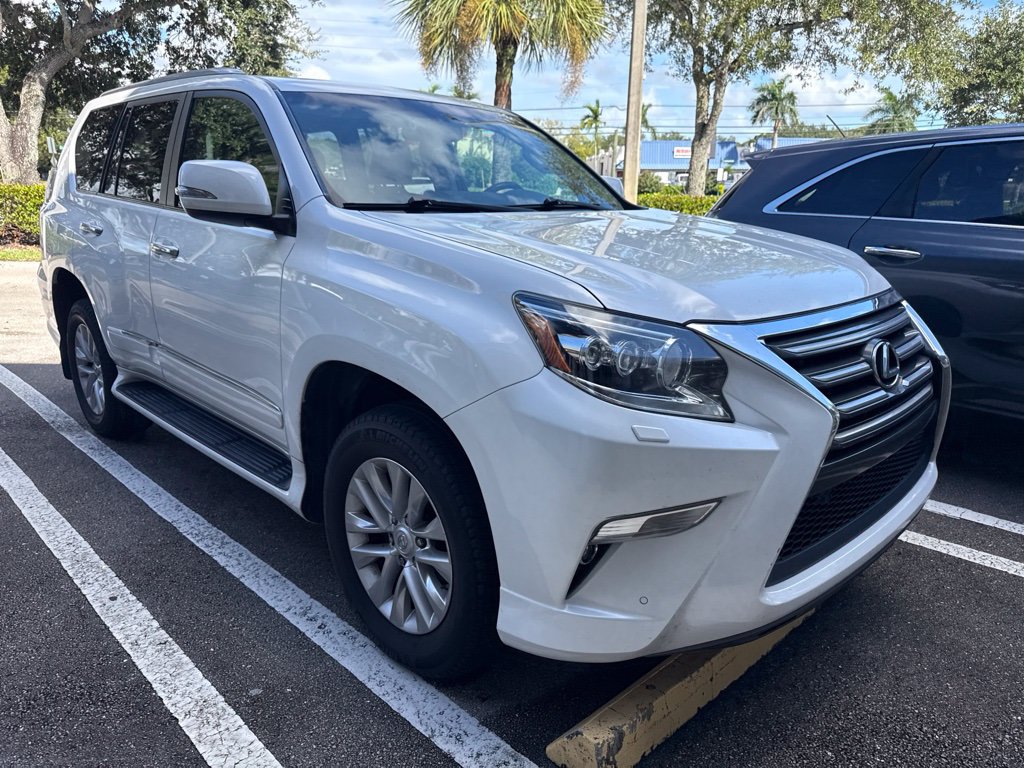 Used 2018 Lexus GX 460 Premium w/ Premium Package AWD/4WD image 2