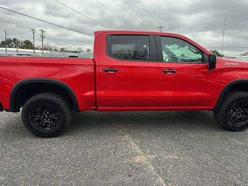 New 2026 Chevrolet Silverado 1500 ZR2 image 4