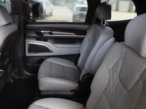 Used 2023 Kia Telluride SX X-Line AWD/4WD image 18