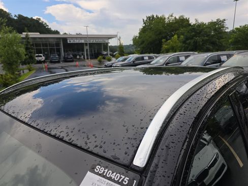 Used 2025 BMW X3 xDrive30i w/ Premium Package image 13