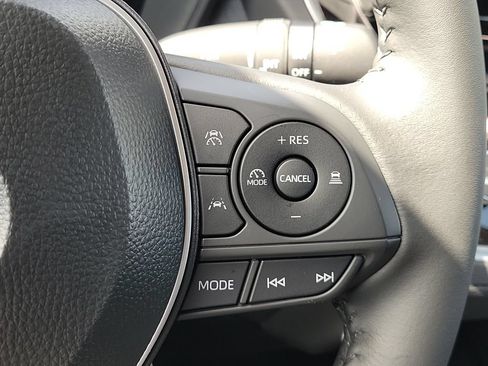 New 2026 Toyota Corolla Cross LE FWD image 10