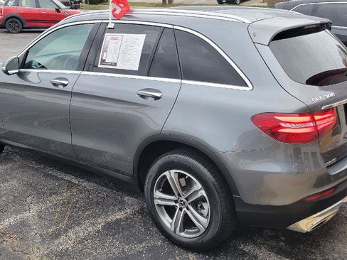 Used 2019 Mercedes-Benz GLC 300 w/ Premium Package image 29