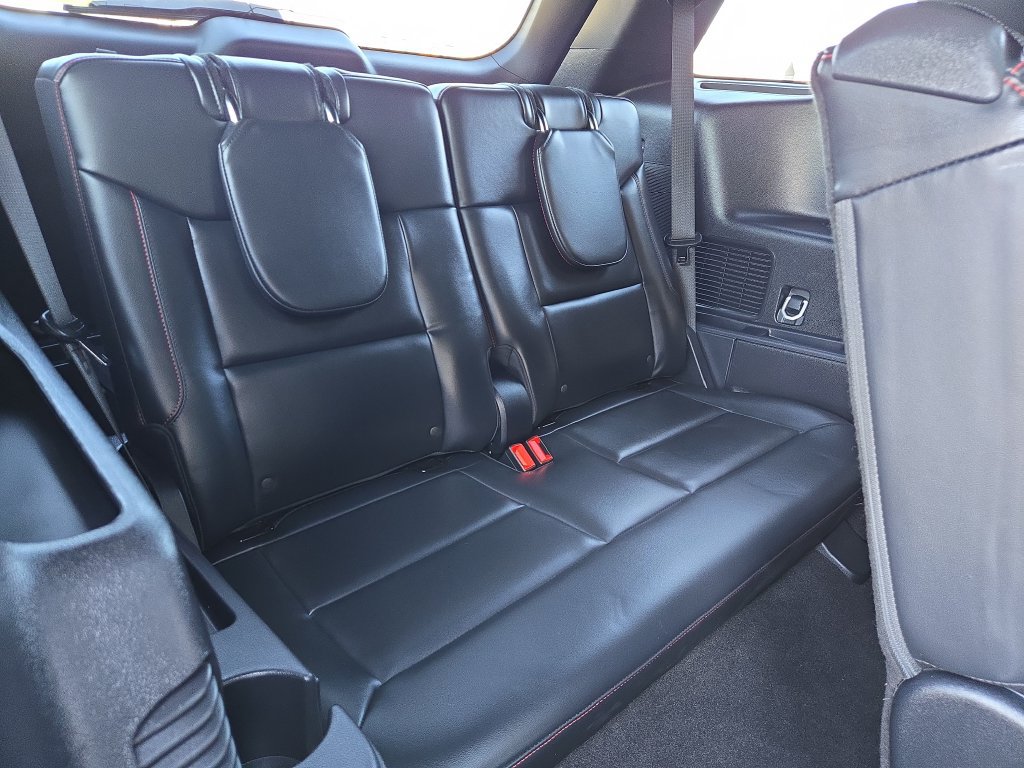 Used 2025 Ford Explorer ST AWD/4WD image 16