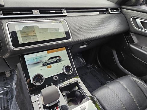 Used 2021 Land Rover Range Rover Velar S image 21