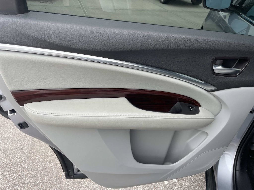 Used 2016 Acura MDX FWD image 11