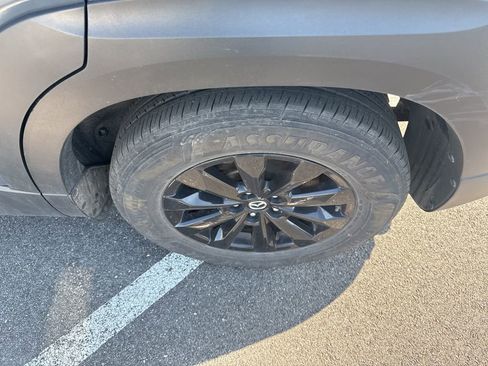 Used 2024 MAZDA CX-50 AWD 2.5 S w/ Preferred Package image 11