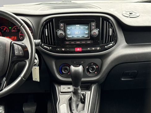 Used 2016 RAM ProMaster City Tradesman SLT w/ Rear Back-up Camera Group image 18