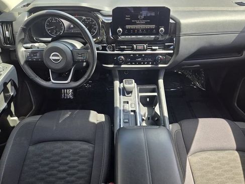 Used 2024 Nissan Pathfinder SV w/ SV Premium Package FWD image 25