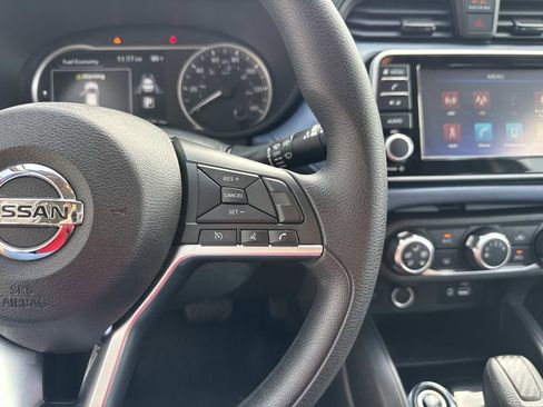Used 2025 Nissan Versa SV image 24