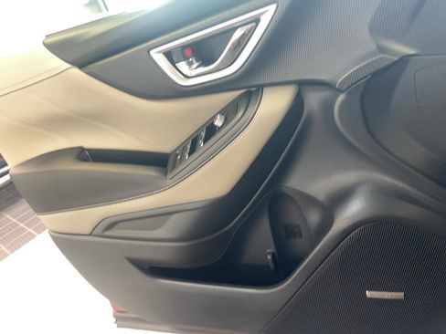 Used 2022 Subaru Forester Limited image 11