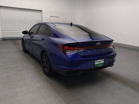 Used 2021 Hyundai Elantra SEL w/ Convenience Package FWD image 5
