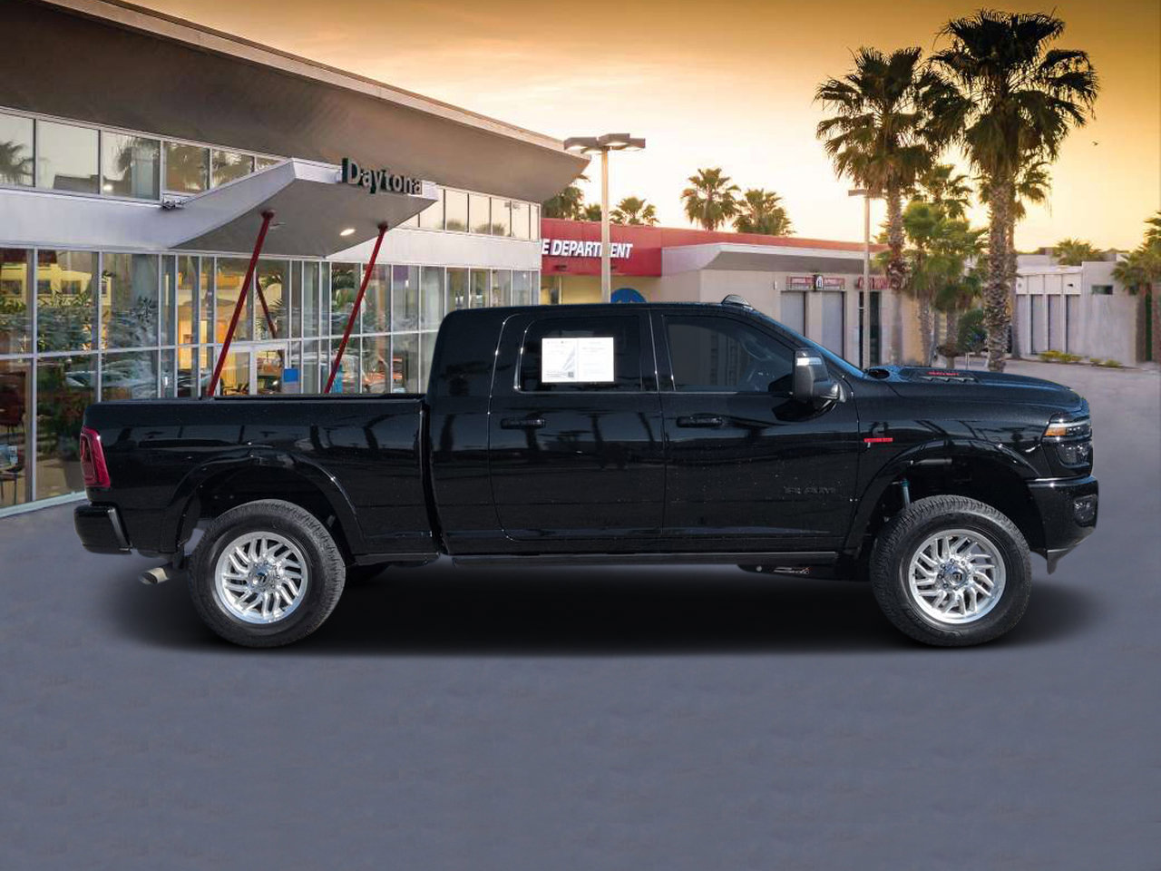 Used 2025 RAM 2500 Limited AWD/4WD image 2