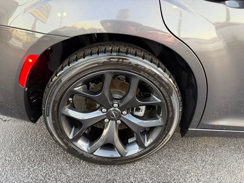 Used 2023 Chrysler 300 S image 37