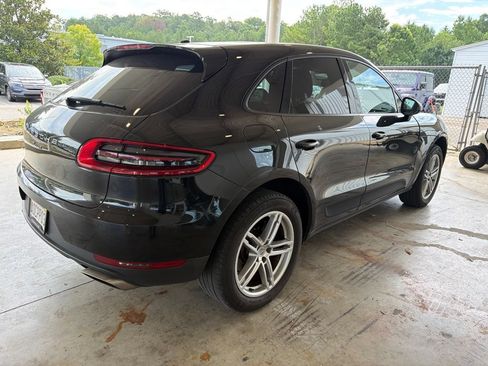 Used 2018 Porsche Macan AWD/4WD image 3