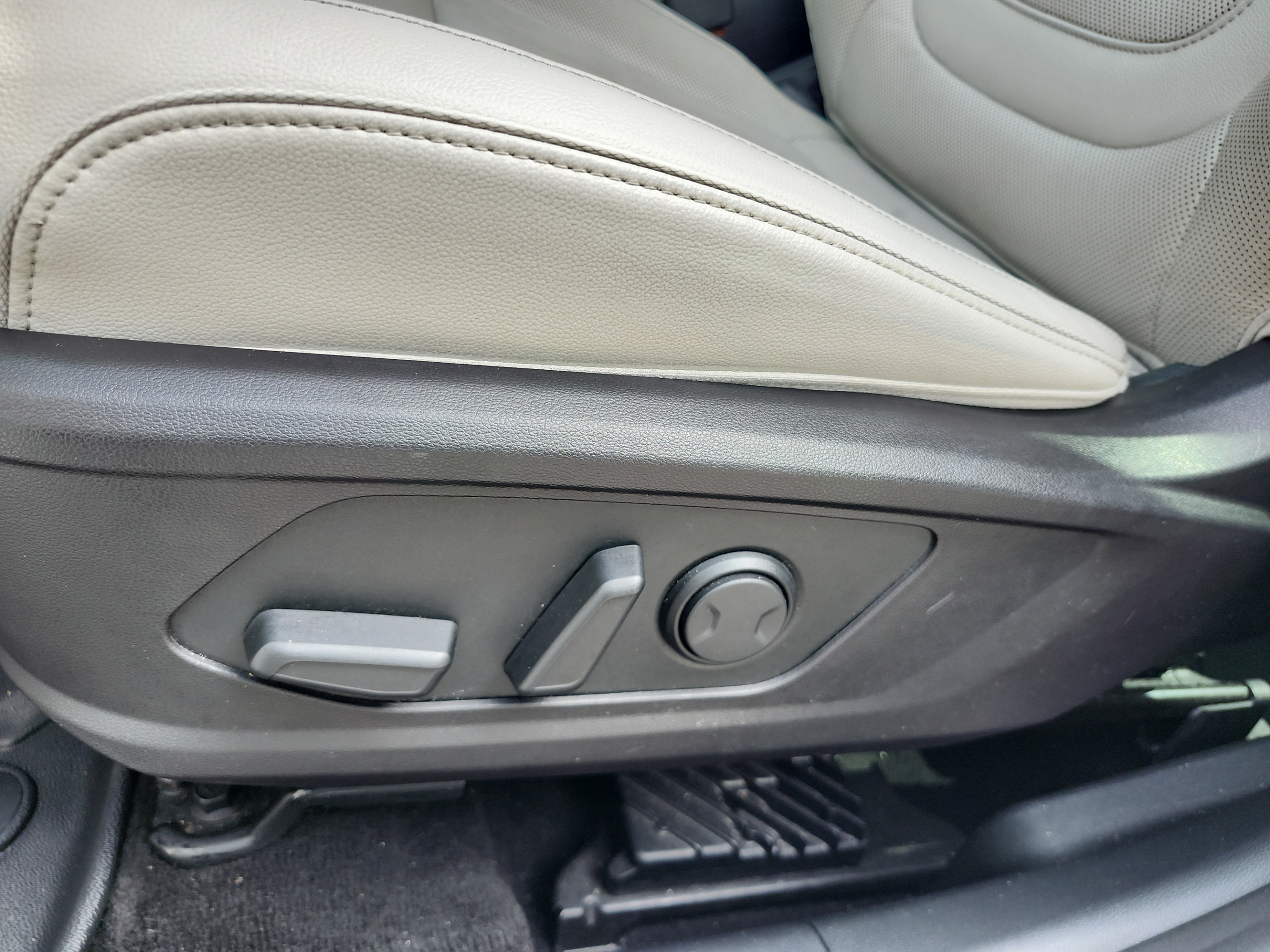 Certified 2022 Hyundai Tucson SEL w/ Convenience + Premium Package FWD image 15