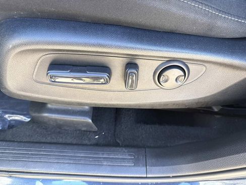 Used 2023 Honda CR-V EX image 27