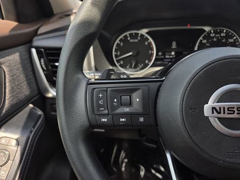Used 2021 Nissan Rogue SV FWD image 22