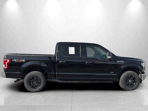 Used 2017 Ford F150 XLT w/ Trailer Tow Package image 8