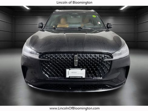 Certified 2025 Lincoln Aviator Black Label w/ Jet Appearance Package image 11