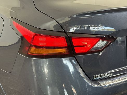 Used 2021 Nissan Altima 2.5 SV image 36