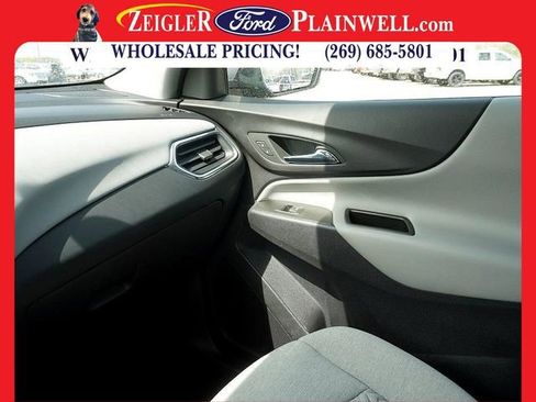 Used 2023 Chevrolet Equinox LT image 31