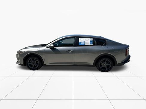 Used 2025 Kia K4 FWD image 4