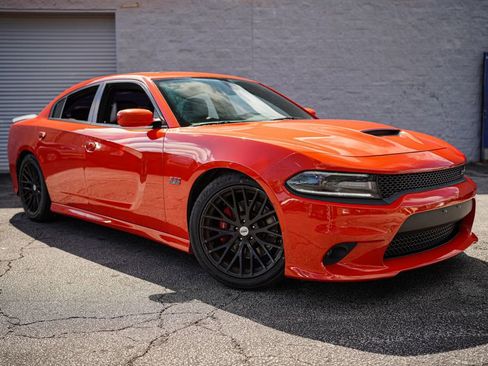 Used 2017 Dodge Charger R/T Scat Pack w/ Beats Audio Group image 8