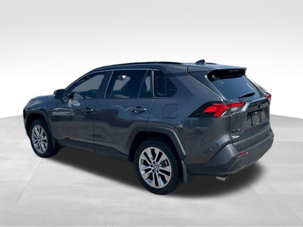 Used 2024 Toyota RAV4 XLE Premium w/ Weather Package AWD/4WD image 5