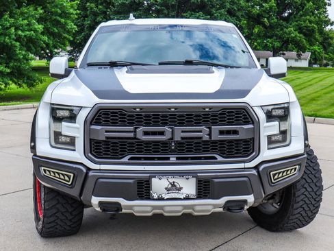 Used 2019 Ford F150 Raptor w/ Equipment Group 802A Luxury AWD/4WD image 20