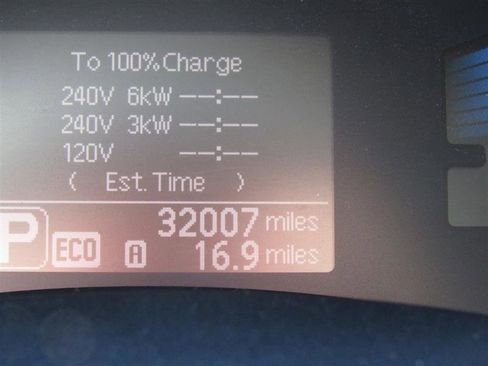 Used 2015 Nissan Leaf SV w/ LED & Quick Charge Package image 17
