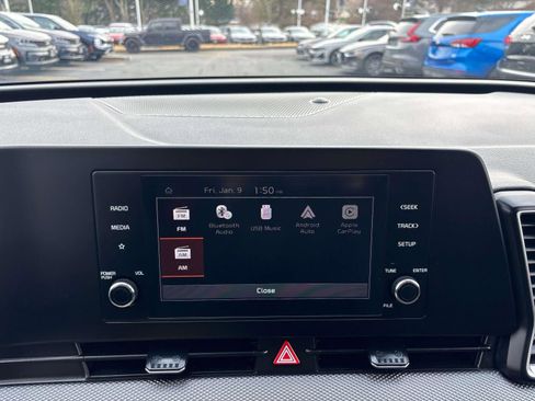 Used 2025 Kia Sportage LX image 22