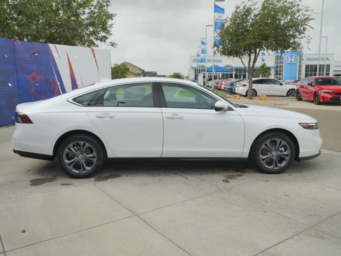 New 2026 Honda Accord EX-L image 4