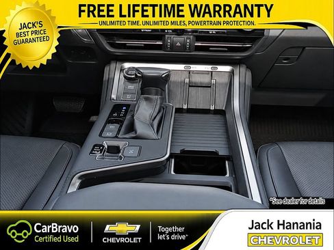 Used 2024 Lexus GX 550 w/ Accessory Package (31) AWD/4WD image 15